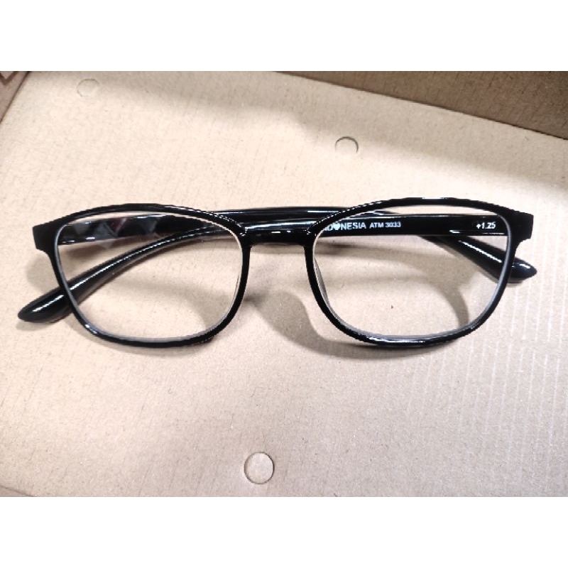 kacamata Rabun Dekat (+)