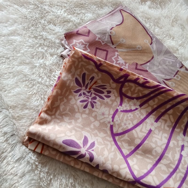 Hijab Segiempat Voal Motif Azara Jumbo