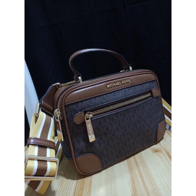 preloved MK Michael Kors travel camera bag