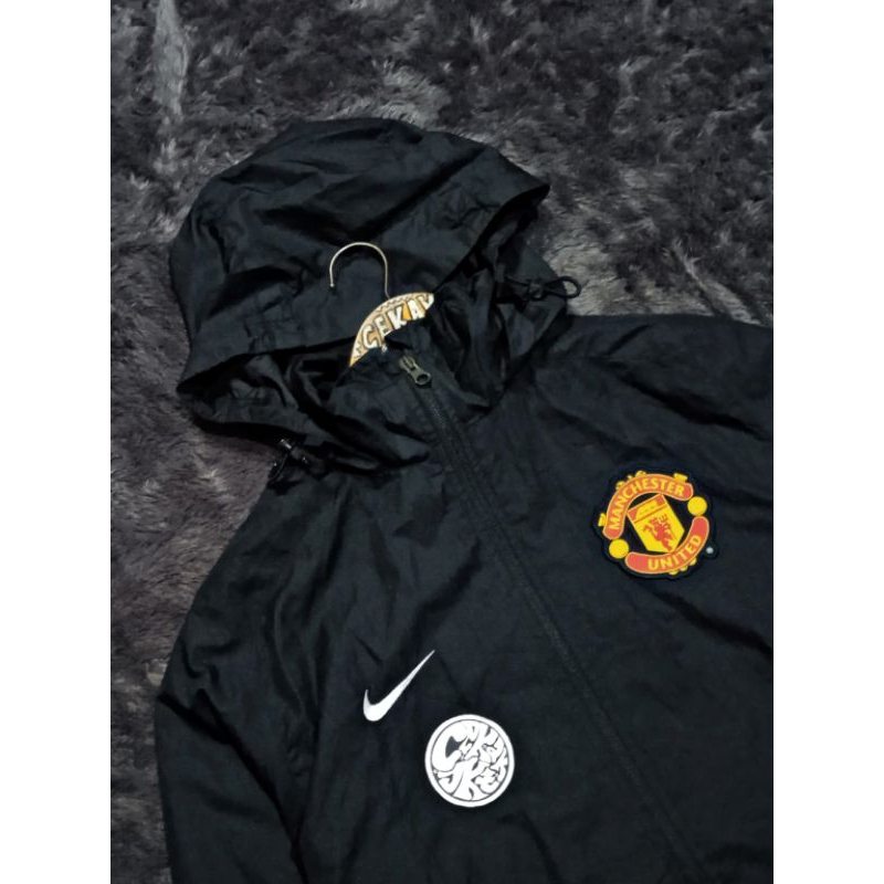 [SOLD OFFLINE] WINDBREAKER NIKE MANCHESTER UNITED