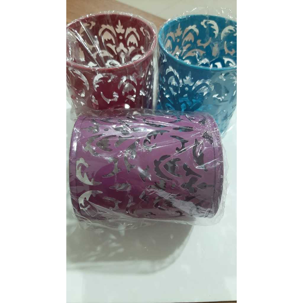 

Tempat pensil flower