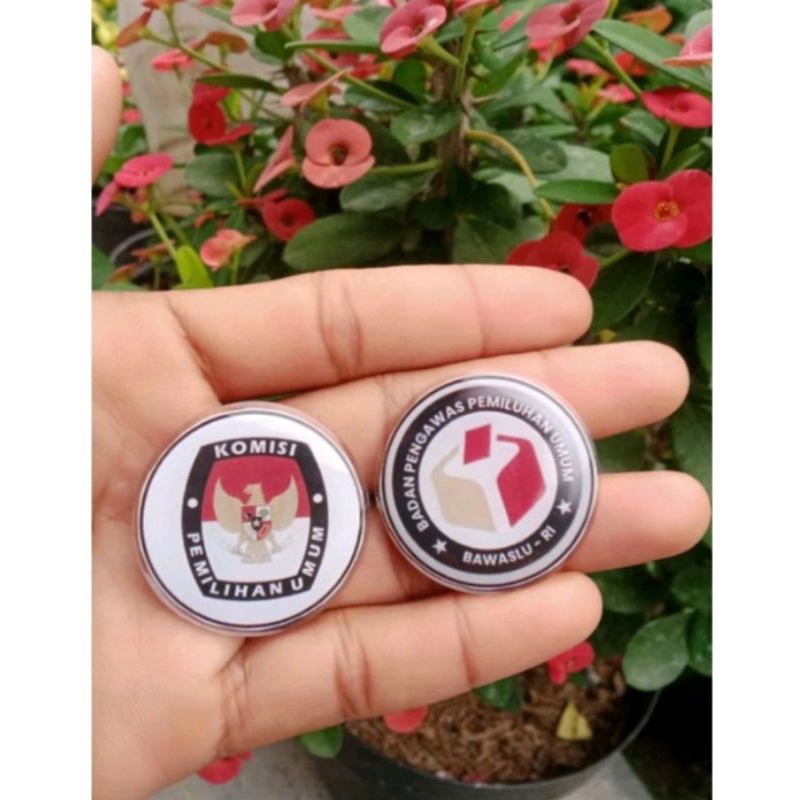 PIN/BROS BAHAN AKRILIK BERLAPIS RESIN