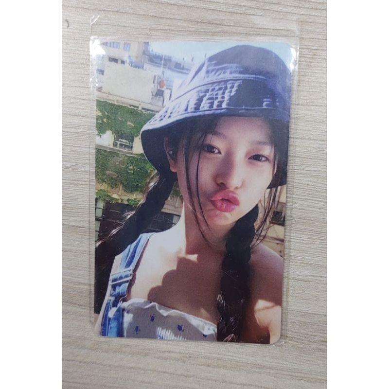 PC NewJeans Hanni (Weverse bucket hat PC)