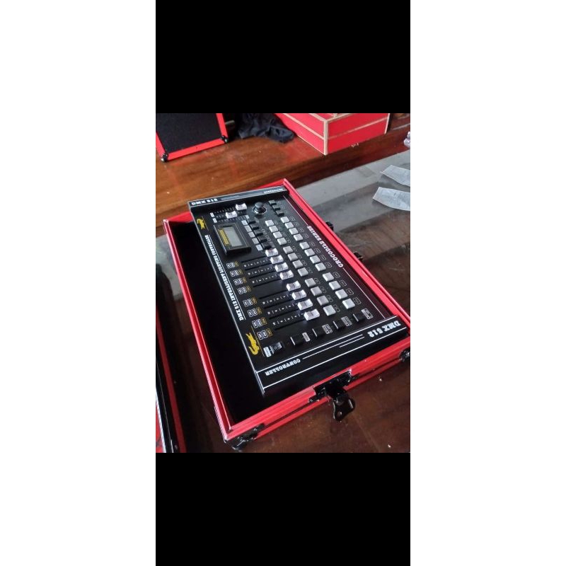 HARDCASE MIXER DMX