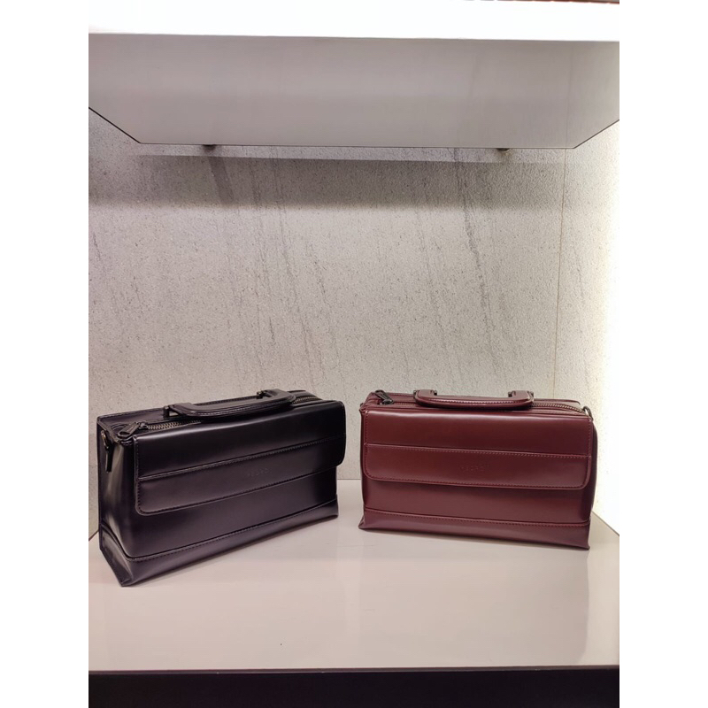 Tas pria slempang Pedro original