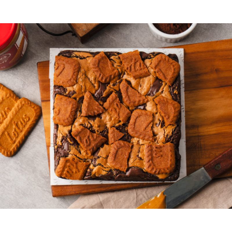 

96 Bakery - Lotus Biscoff Brownies | 16 cm x 16 cm | Brownies Panggang