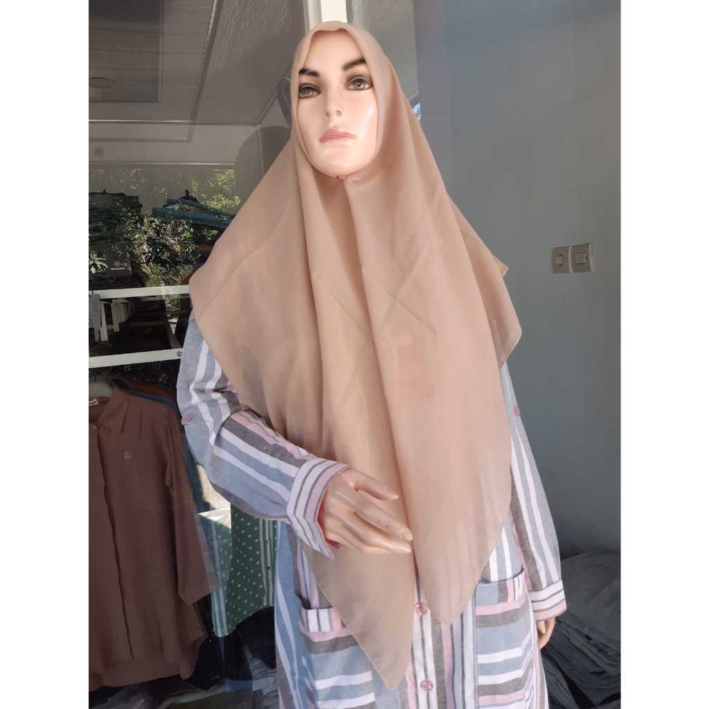 ZOYA HIJAB SEGI EMPAT POLOS