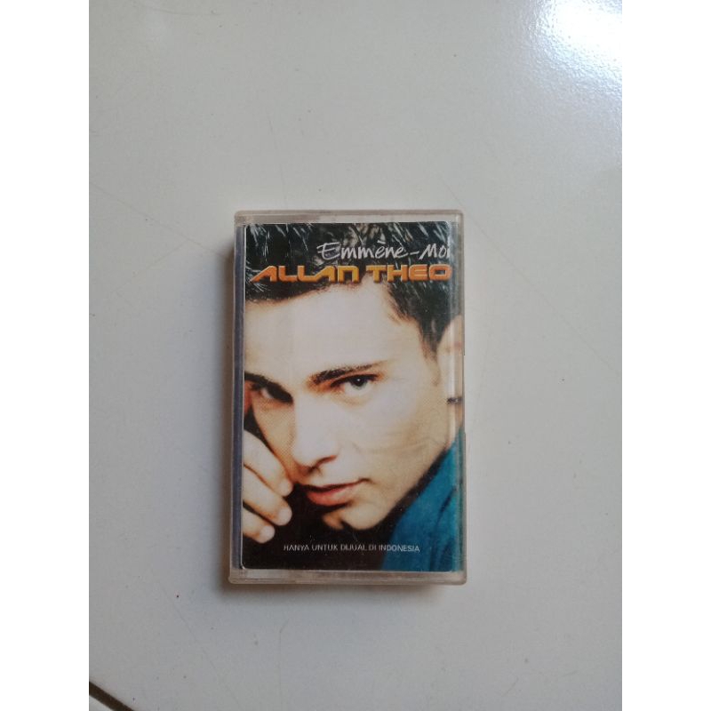 Kaset Allan Theo emmene moi