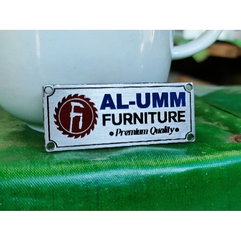 

label plat furniture