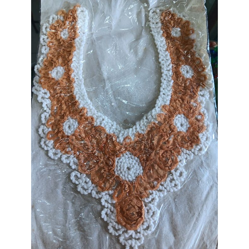 Aplikasi Renda Dada Kerah Leher, Kerah Baju