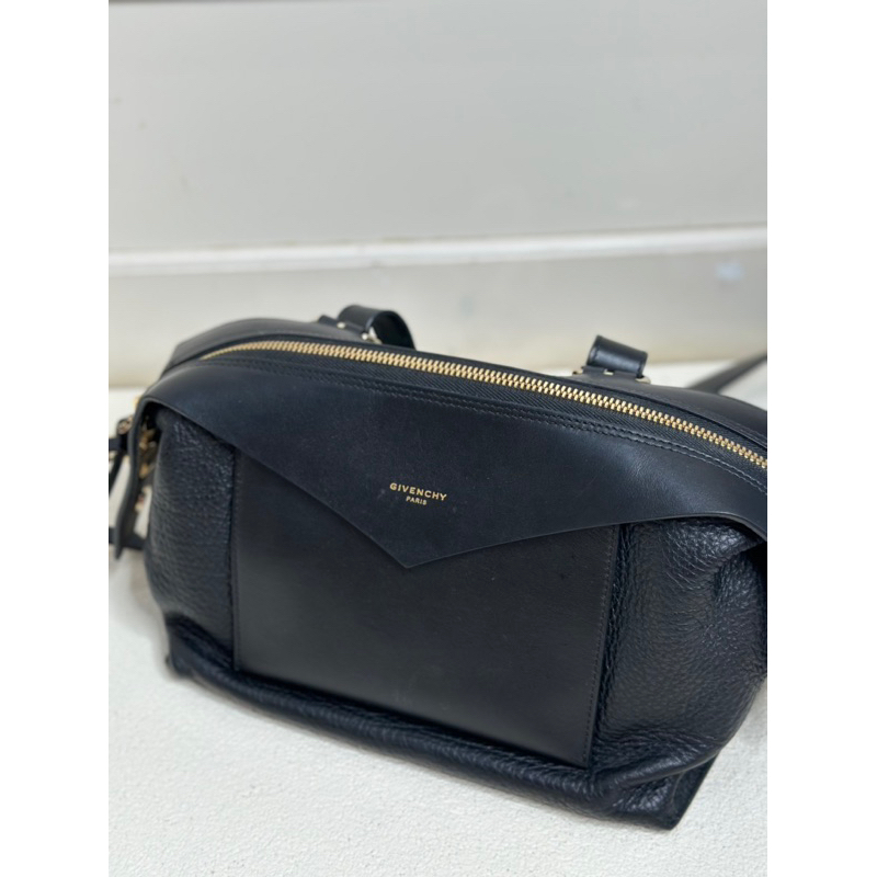 Givenchy bag ORIGINAL (PRELOVED)
