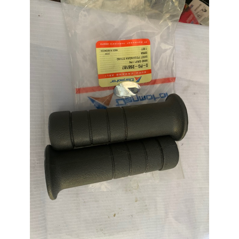 Handgrip Handpat Hanpat Busa Vespa Coraa bisa juga di pasang di vespa Excel Px Super Sprint Bajaj Ve