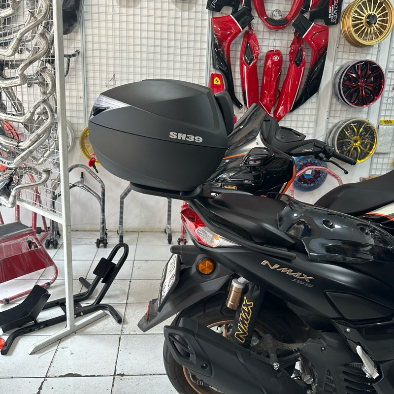 paket breket box shad nmax new 2020 box shad sh39 polos shad box sh39 breket box nmax new 2020