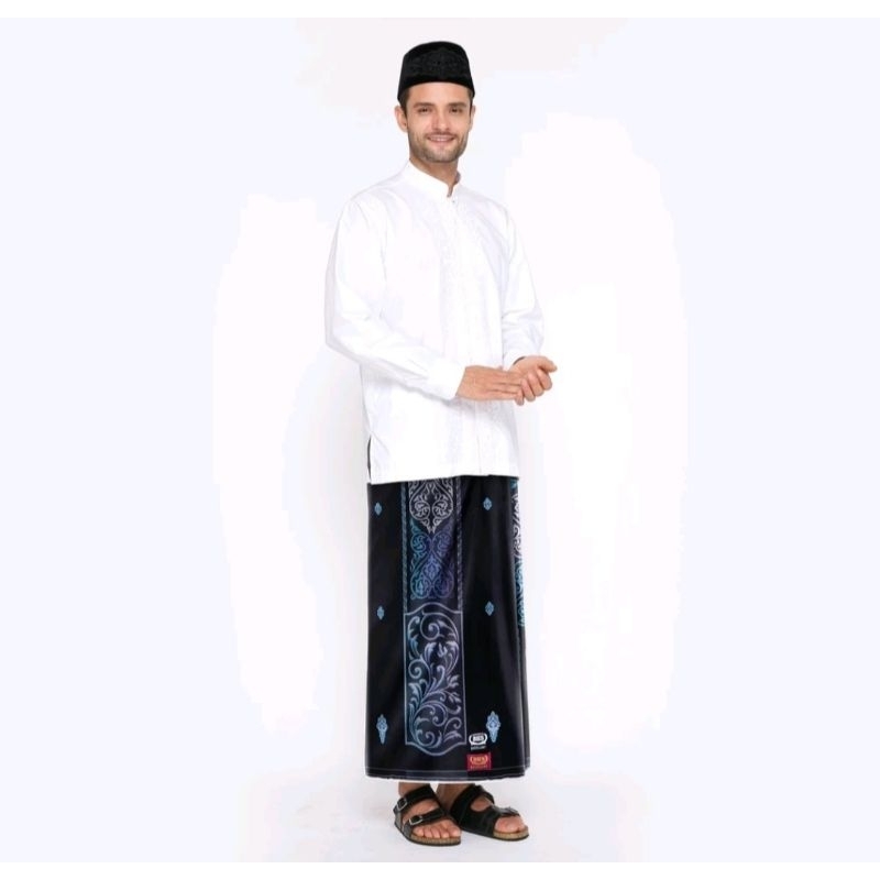 Sarung BHS Excellent Gold Motif E58 JGP Hitam Biru 02