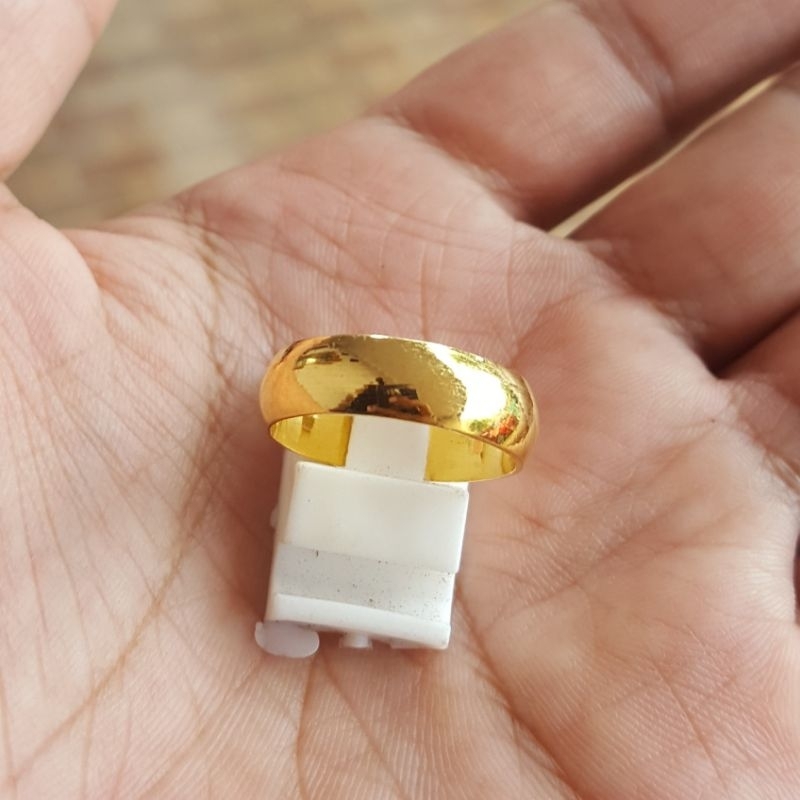 Cincin Polos Kawin Lapis Emas Warna Kuning 24k