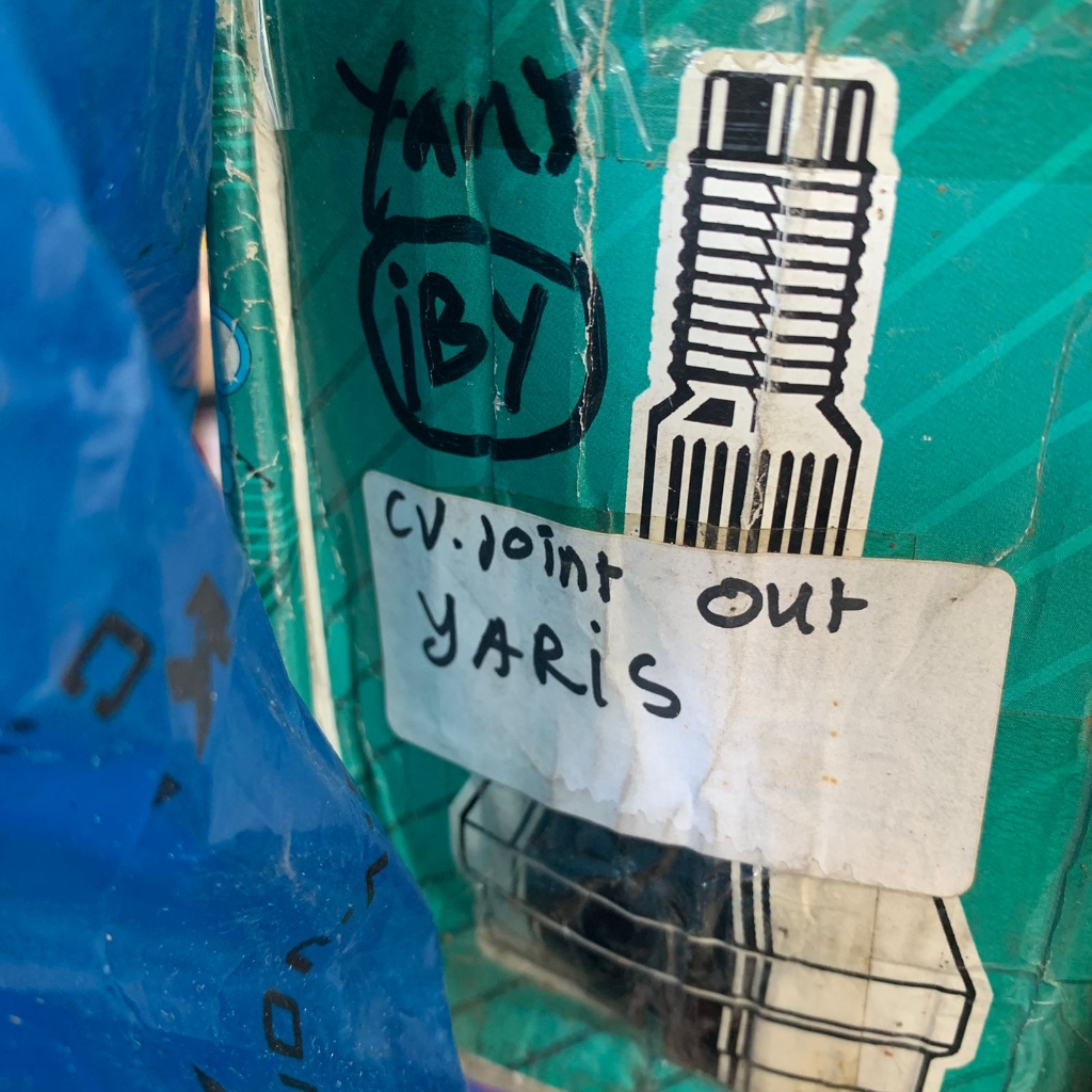 CV JOINT YARIS OUT