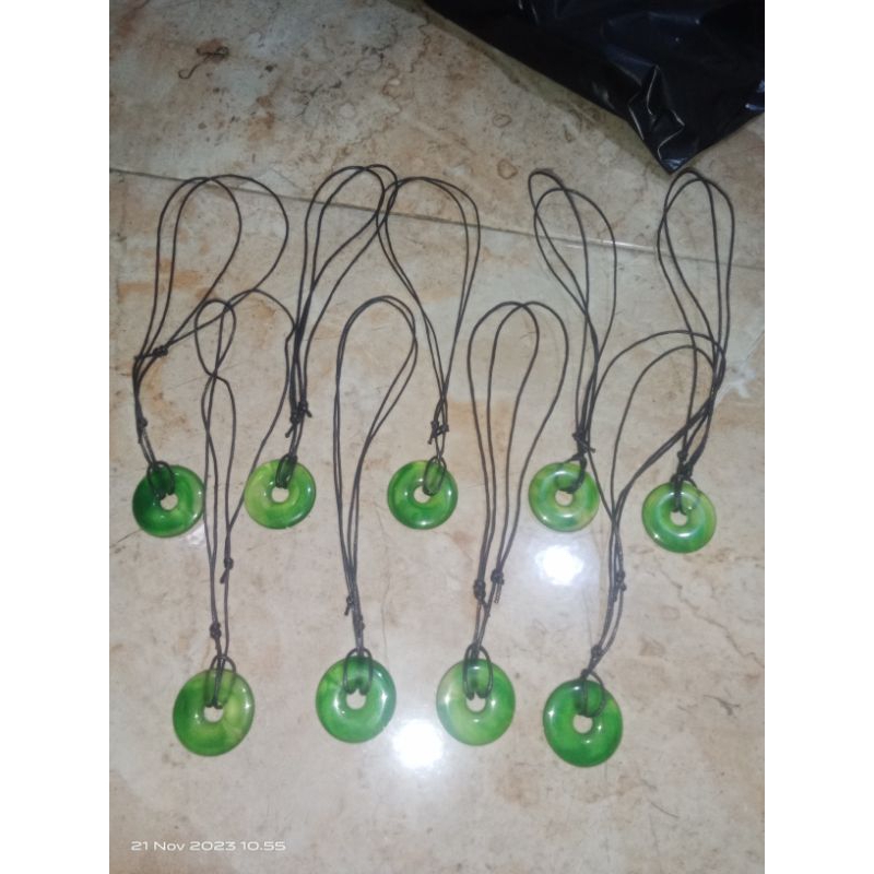 kalung etnik liontin batu giok hijau