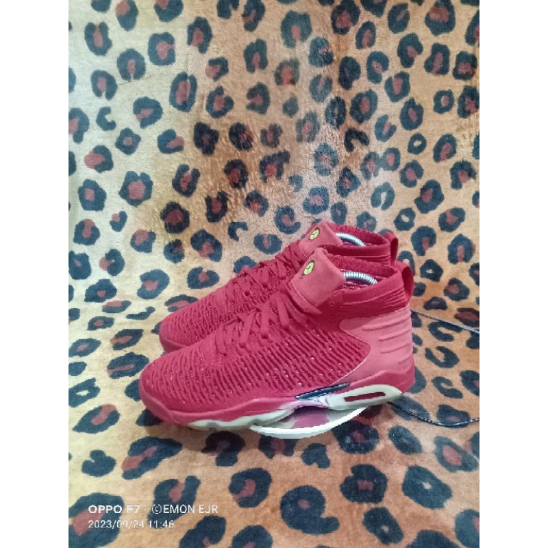 #32 Sepatu Second Jordan