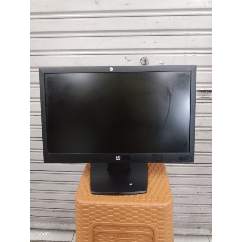 MONITOR HP V194 19INCH LED LENGKAP KABEL