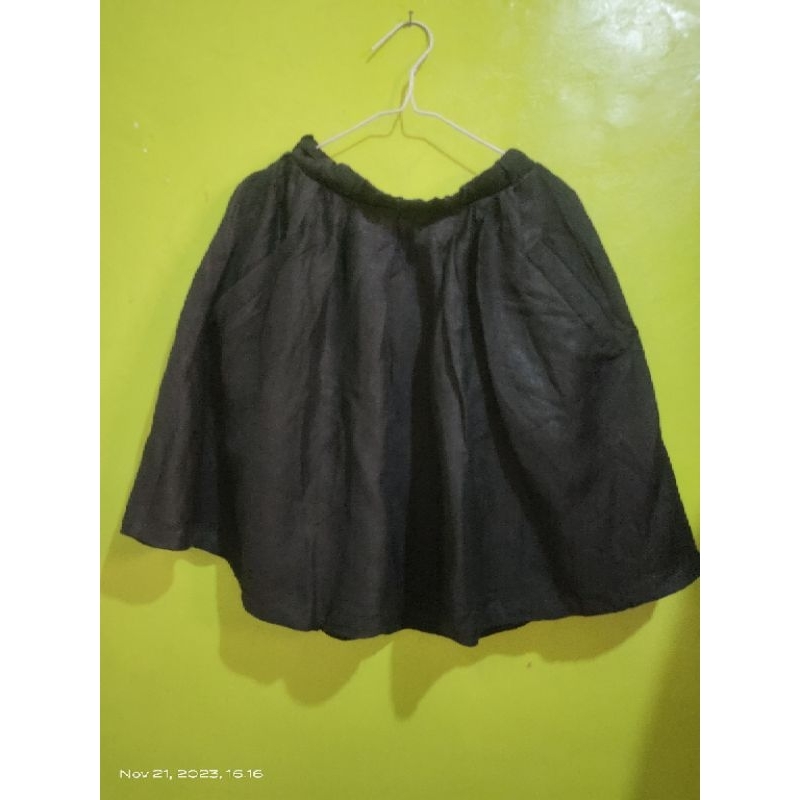 Rok wanita Korea (Preloved)/ Rok pendek wanita/ Rok payung