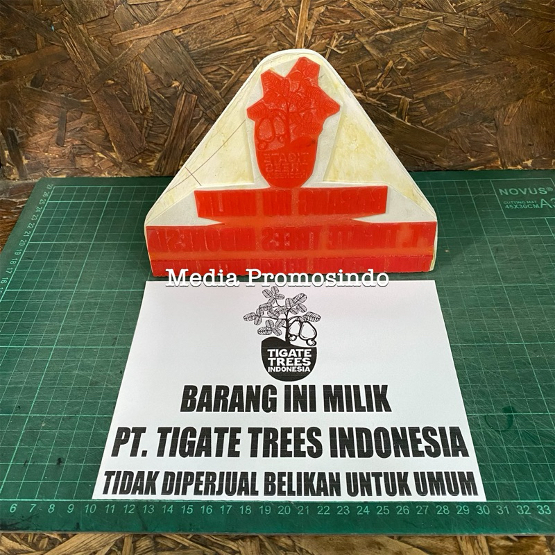 

Stempel Karet Gagang Kayu Maksimal 20x15cm