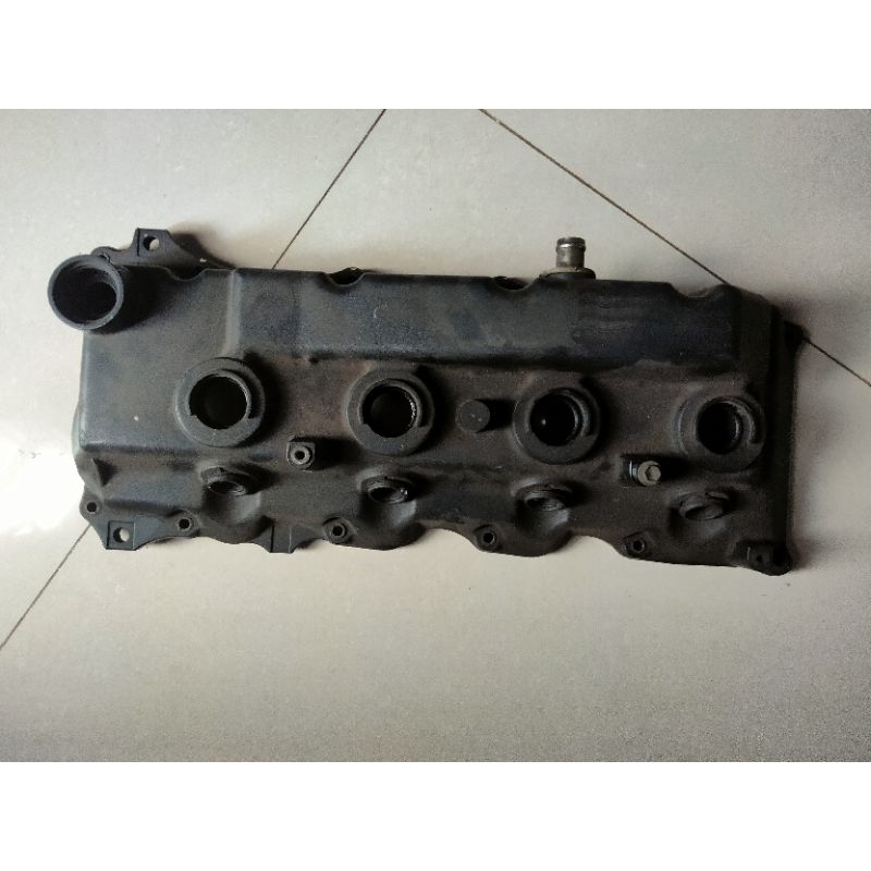 tutup cover silinder Innova diesel mesin 2 kd