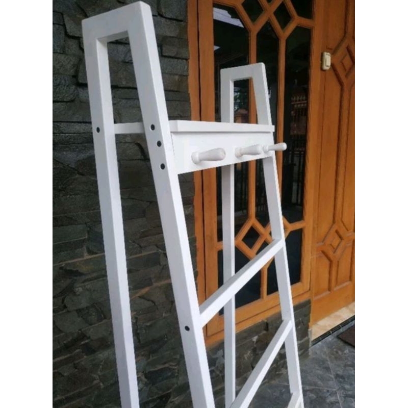 Rak Mukena Dan Sajadah Minimalis