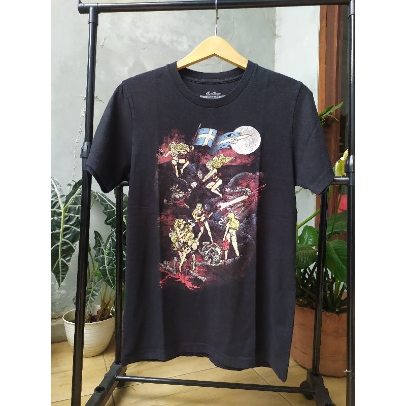 Kaos Art Porn tee Vintage Swedish Bikini Werewolf ©2012