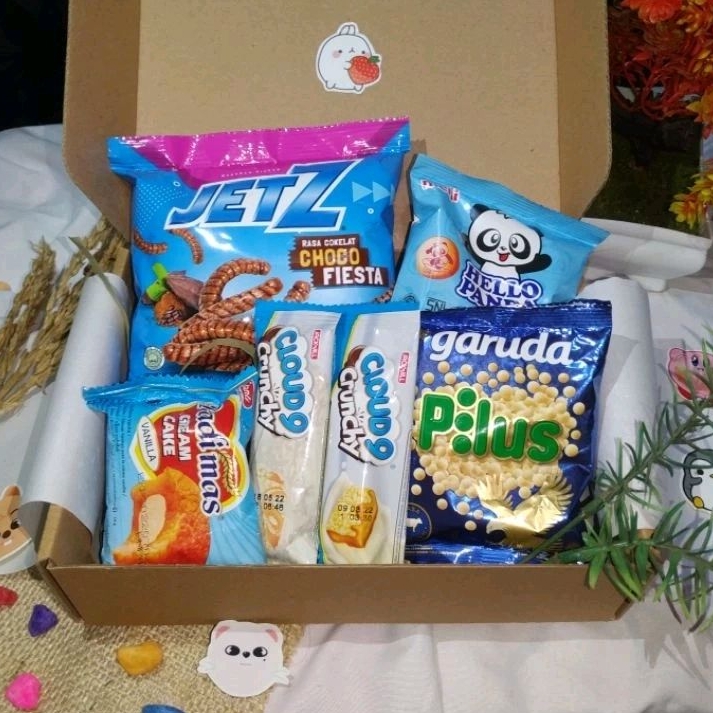 

SNACK BOX TERMURAH HAMPERS | SNACK ULANG TAHUN | HADIAH SIDANG SKRIPSI SEMPRO | HADIAH PACAR | WISUDA