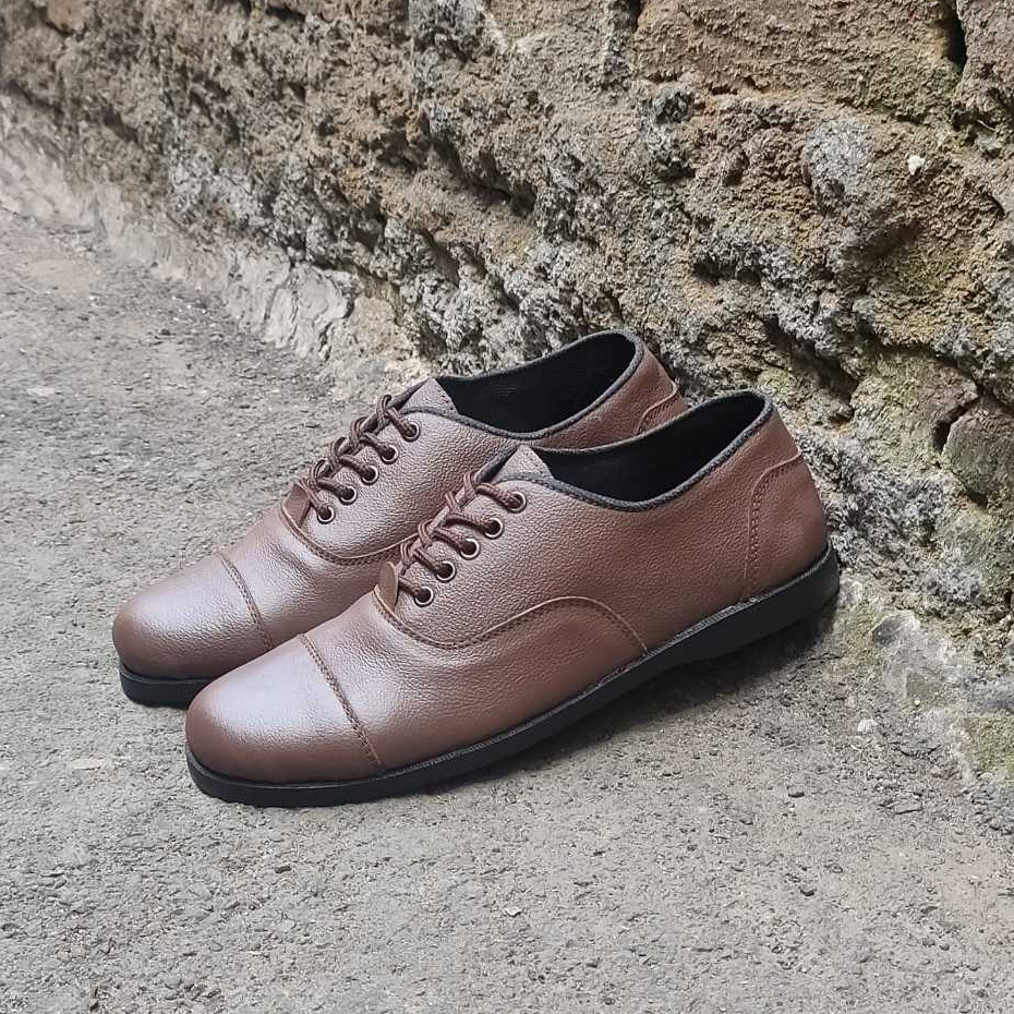 Sepatu pansus pria Resmi Formal Hitam Kuliah Kondangan Kerja PNS Guru Kickers