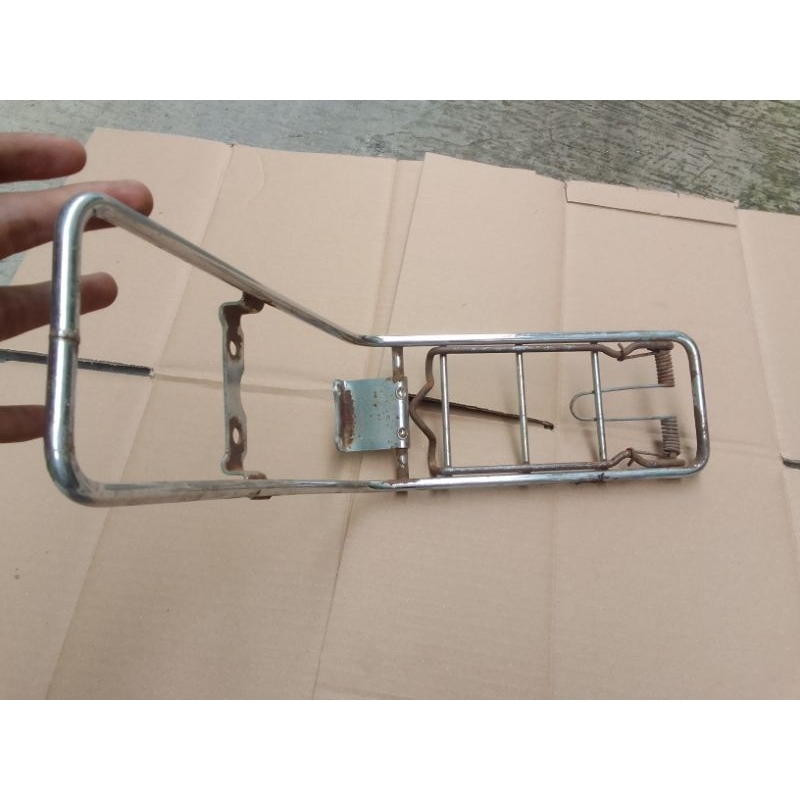 rak jepit mantol Yamaha v75 v80 original