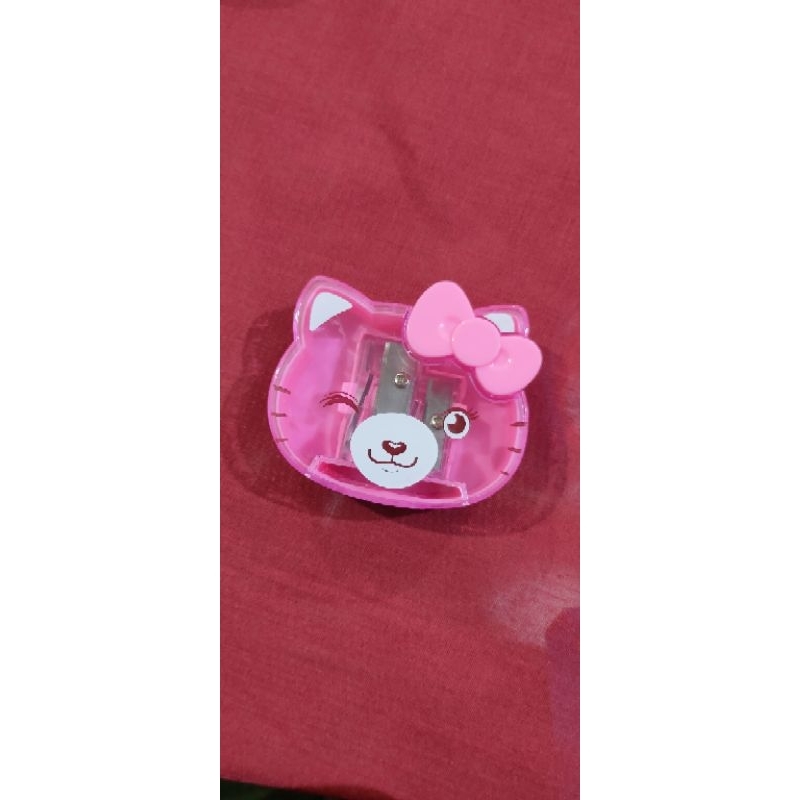 

Rautan 2 Lubang (Kucing)