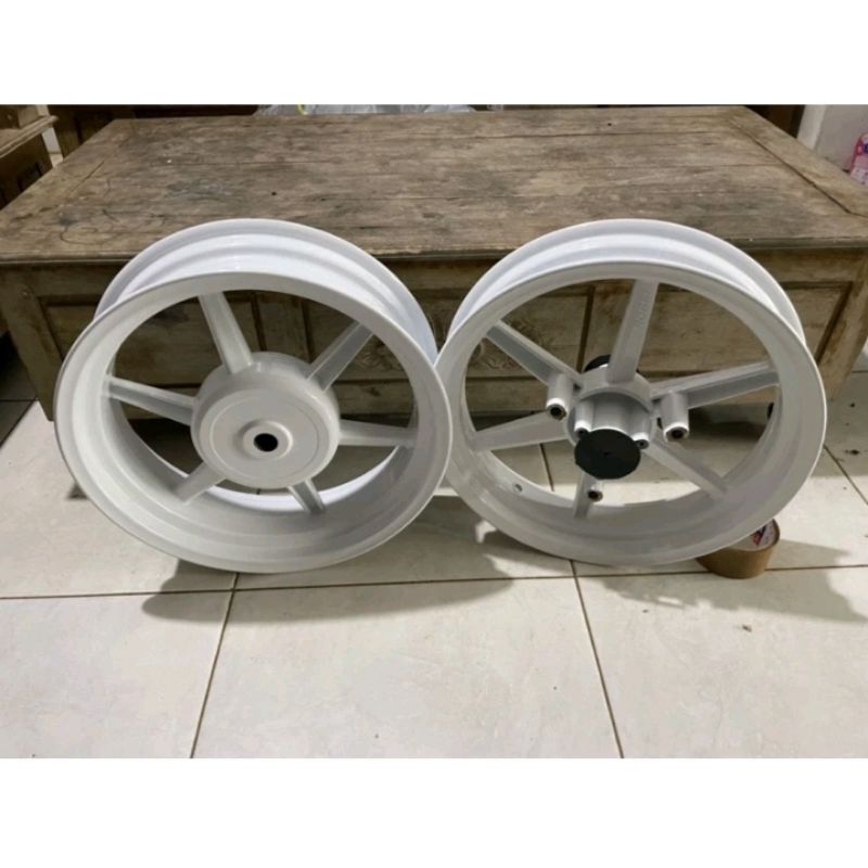 velg racing V Rossi venom Starmax Aerox 155 putih