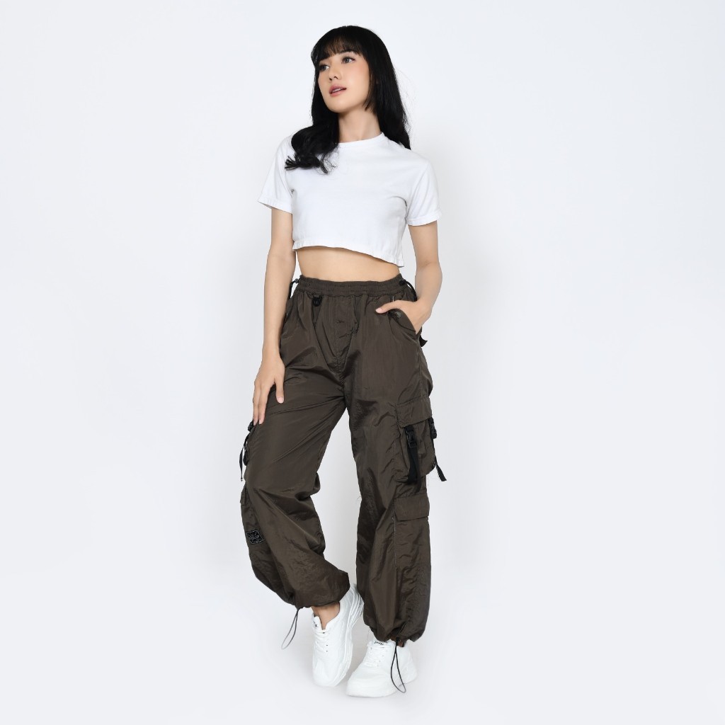 Bootloop - Bootloop - Cargo Parasut Panjang Wanita Hijau