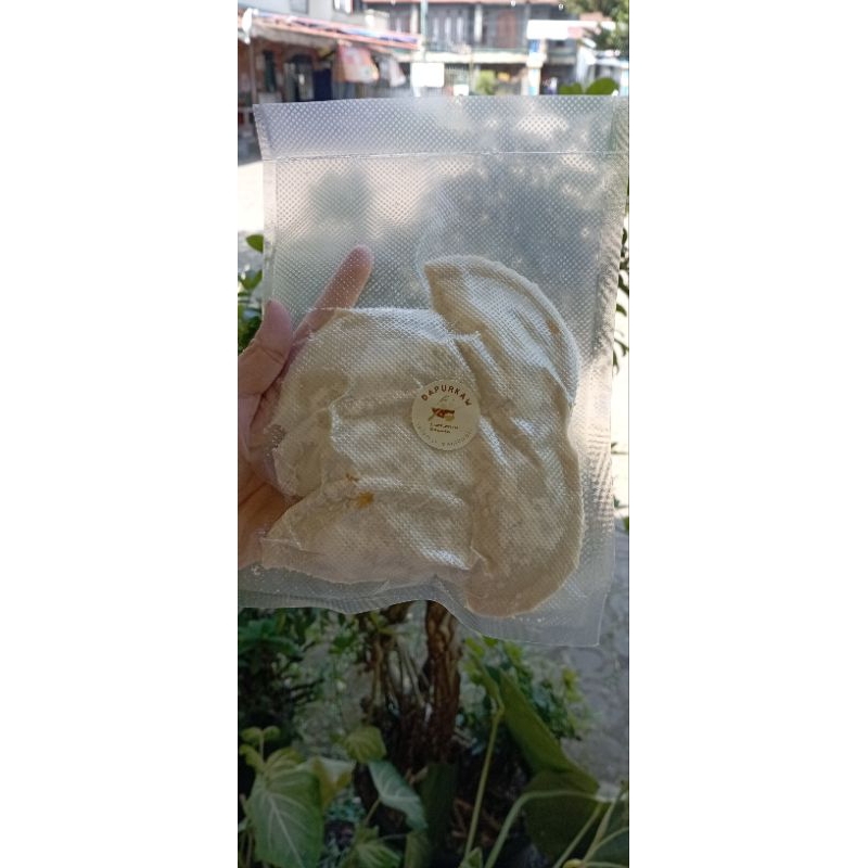 

CIRENG ISI AYAM SUWIR PEDAS PREMIUM