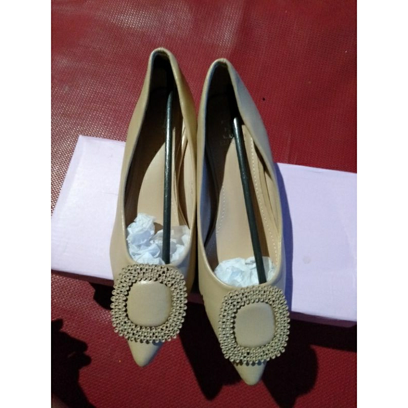 Heels Import By. Ellora