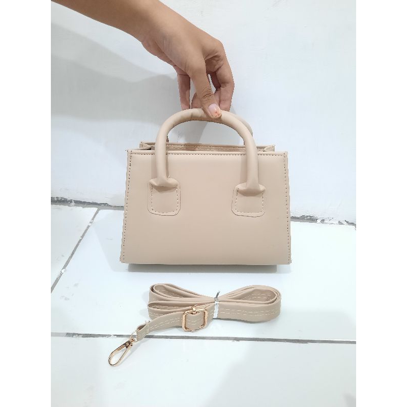 Moana Polos Slingbag Mini Wanita Ala Korea