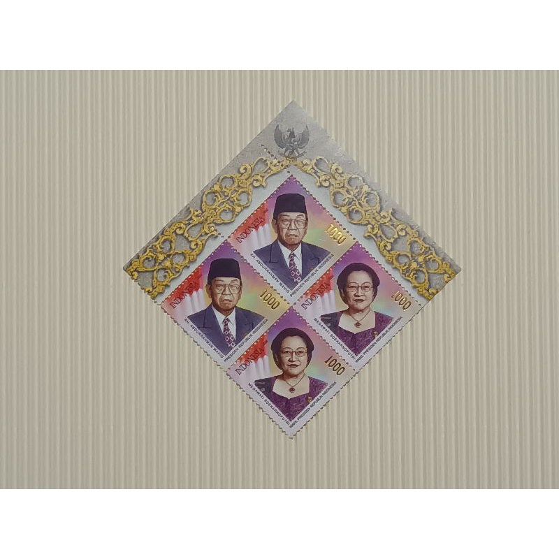 

Perangko Seri Presiden dan Wakil Presiden Republik Indonesia tahun 2002 asli 100% original 1 set dengan amplopnya.