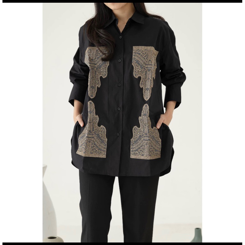 Tiara shirt black Studio Tui