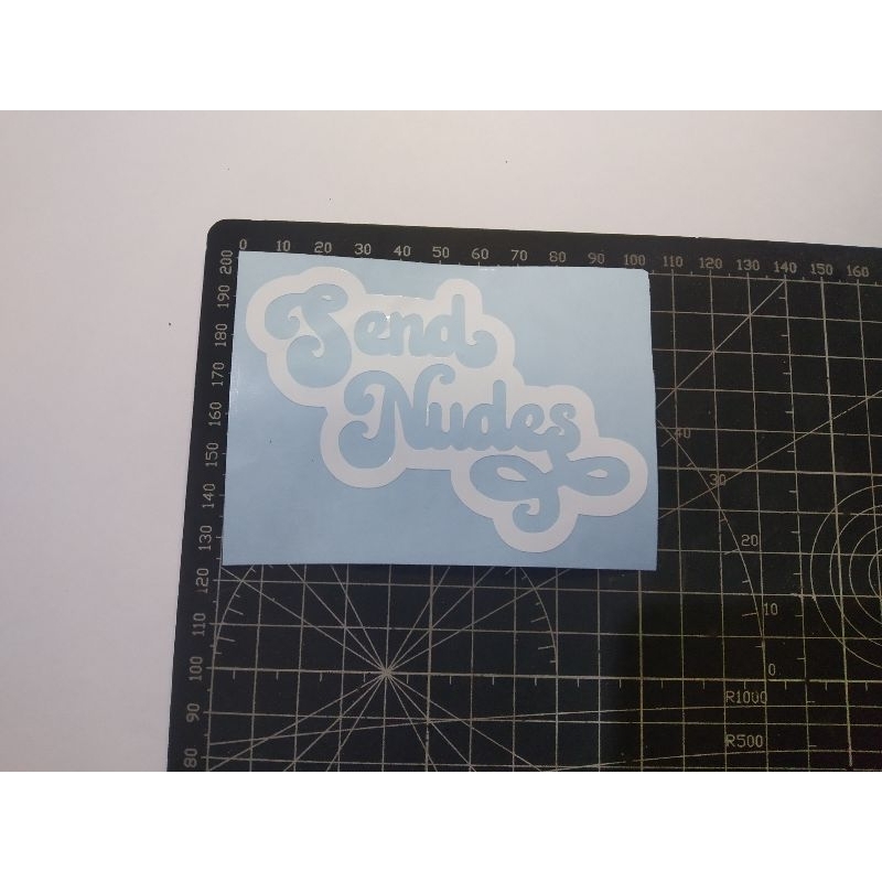 

cutting stiker send nudes