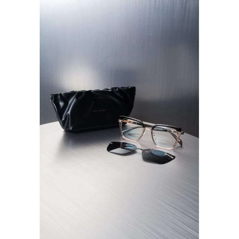 Preloved NEW Kacamata Halle Sunglasses original by Heylocal