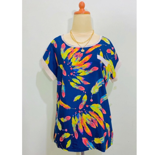 Atasan Blouse blus wanita vintage bahan polyester motif bunga flower floral tropis tropical motif bu