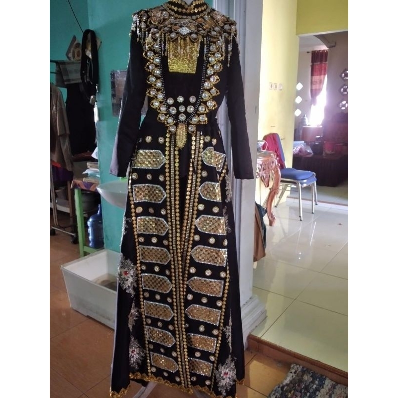 baju pengantin adat Gorontalo  lengkp cewe / cowo aksesoris
