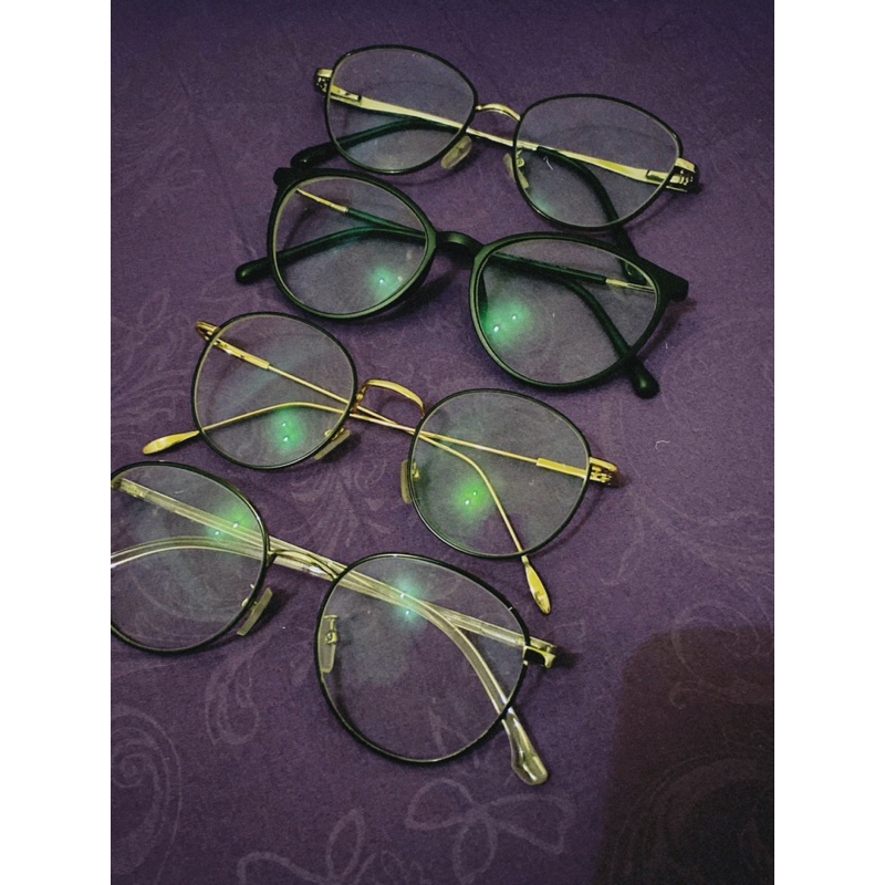 Preloved Kacamata by HeyKama (Sora, Miki)