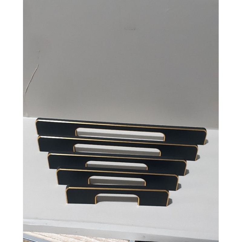 Handle lemari minimalis Twin/ tarikan lemari aluminium black lis gold