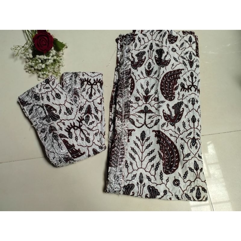 Sepasang Jarik wiru bordir blarakan/besan