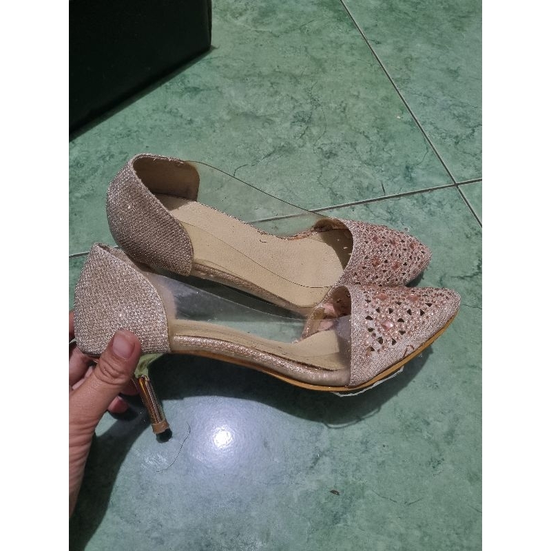Lawrensia Sepatu Preloved