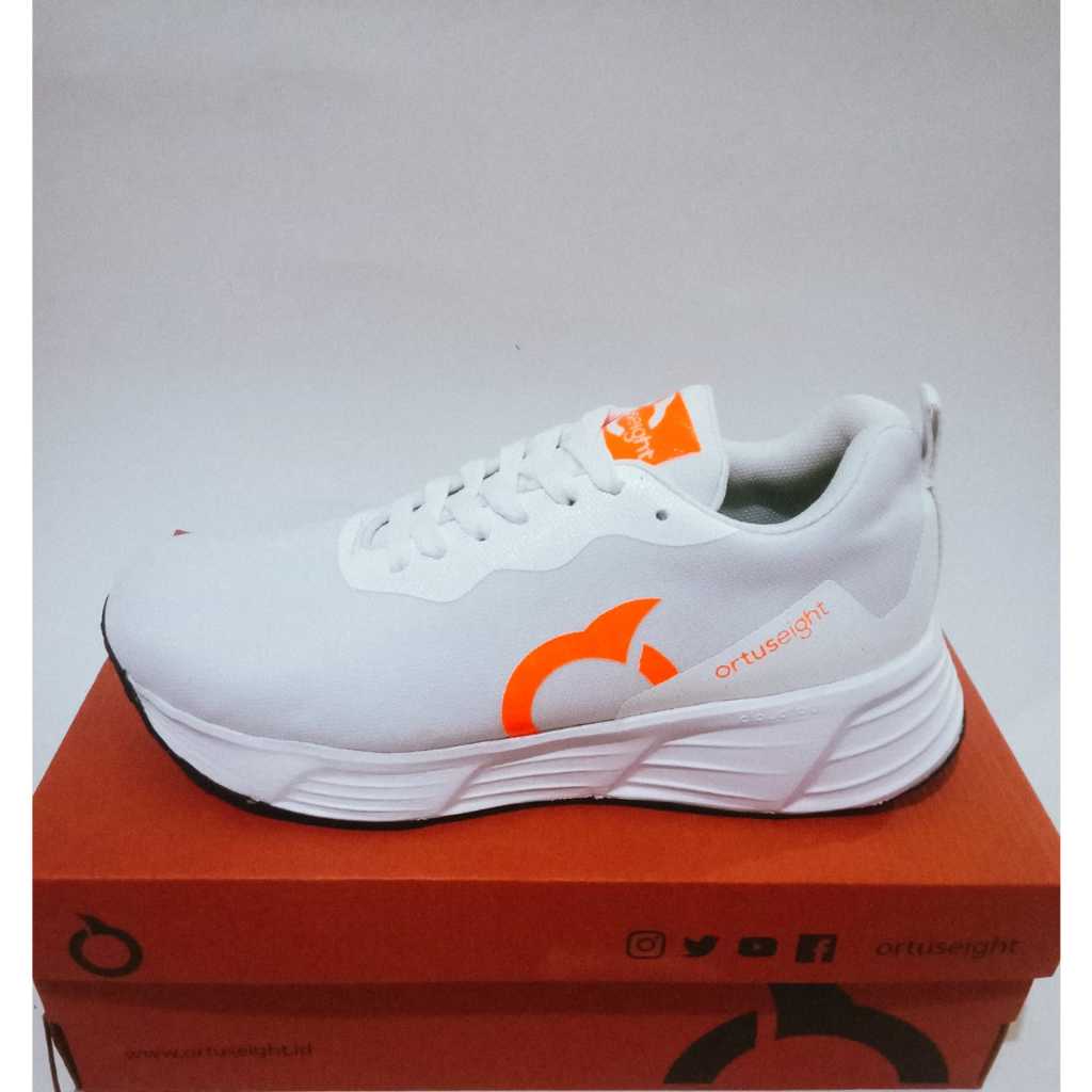 SEPATU RUNNING ORTUSEIGHT PHYTON