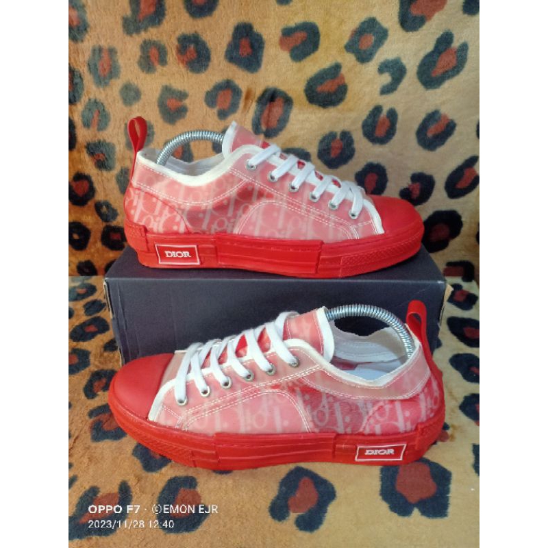 #16 Sepatu Second Dior