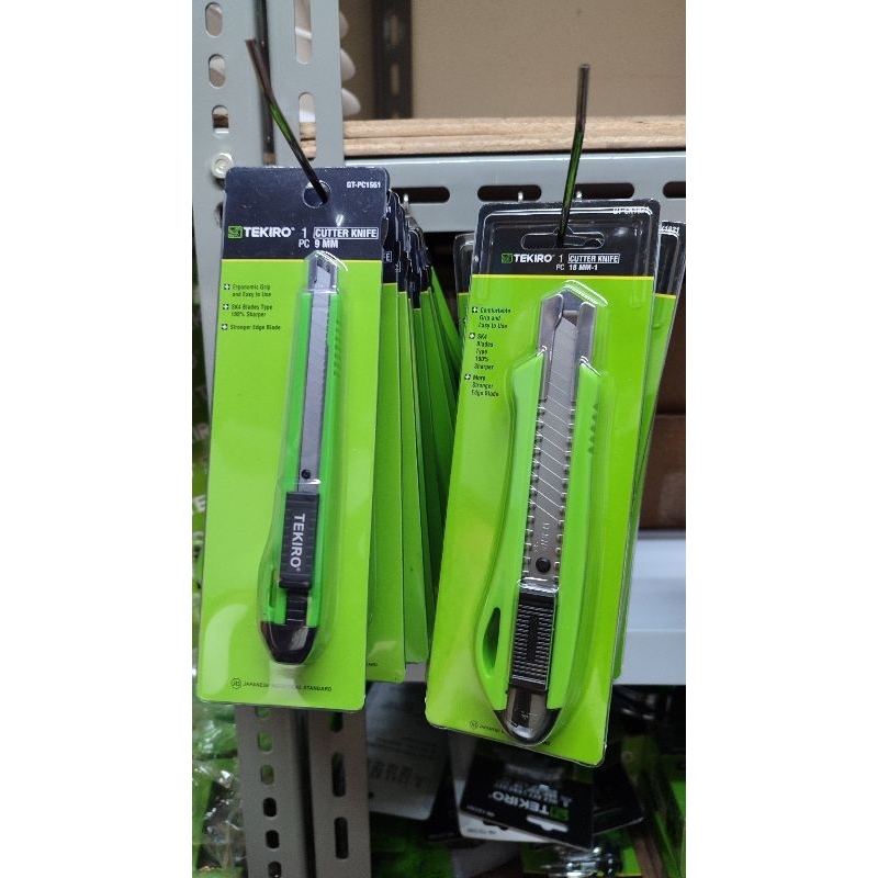 

tekiro pisau cutter set2pcs (9mm)& (18mm)